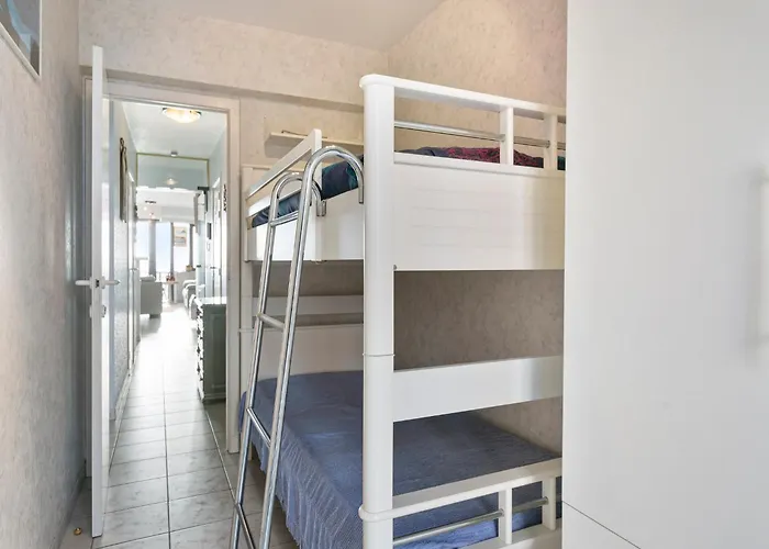 In With Marina Views Apartment *